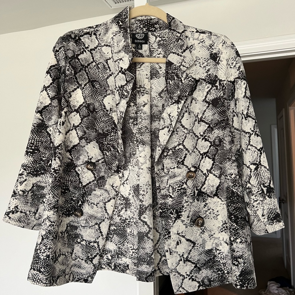 Snakeskin printed blazer